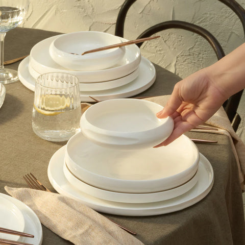 Karaca Streamline Sunset Bone China 21-Piece Dinnerware Set for 4, White