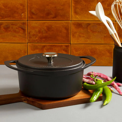 Pot Art Cast Iron Induction Stockpot with Lid, 24cm, Black