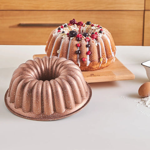 Karaca Cake Pro Lina Aluminium Cast Decorative Bundt Cake Tin, 25cm, Copper