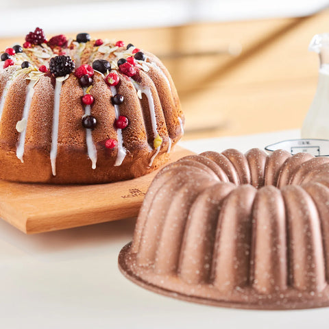 Karaca Cake Pro Lina Aluminium Cast Decorative Bundt Cake Tin, 25cm, Copper