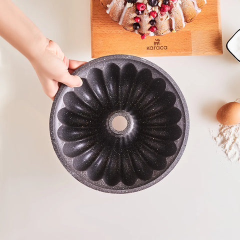 Karaca Cake Pro Lina Aluminium Cast Decorative Bundt Cake Tin, 25cm, Copper