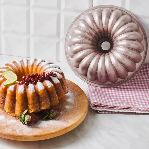 Karaca Cake Pro Lina Aluminium Cast Decorative Bundt Cake Tin, 25.5cm, Rosegold