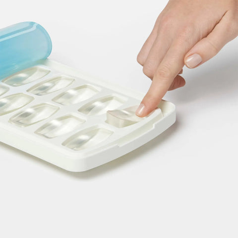 Oxo Good Grips No-Spill Ice Cube Tray